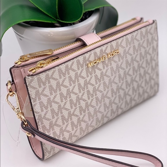 Michael Kors Handbags - Michael Kors Wallet Wristlet Double Zip